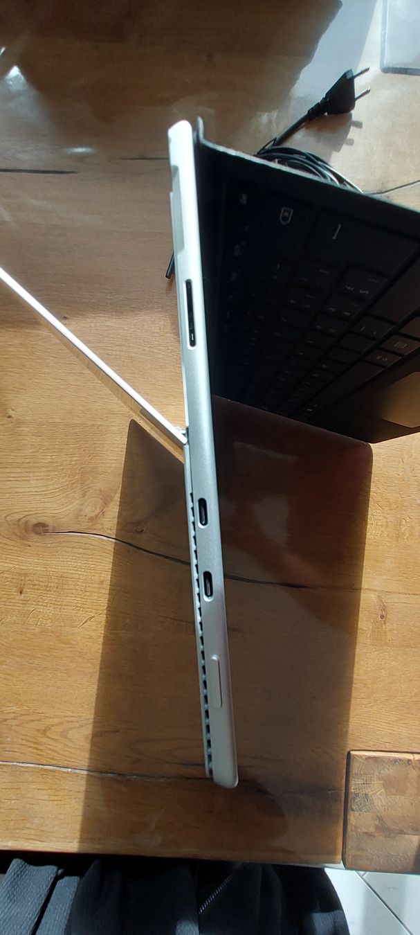 Microsoft Notebooks: Microsoft Surface Pro 8 i5 16GB 256GB – Gebraucht aus Waltenschwil von PaulGo84 6