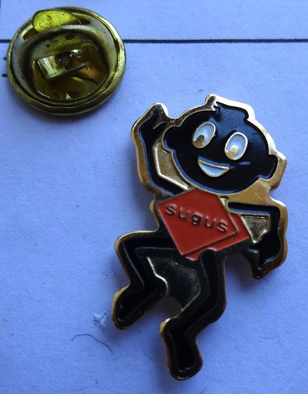 Plaquettes & Badges: Pin SUGUS  Männlein schwarz rot – D'occasion à Utzenstorf par BUtter81