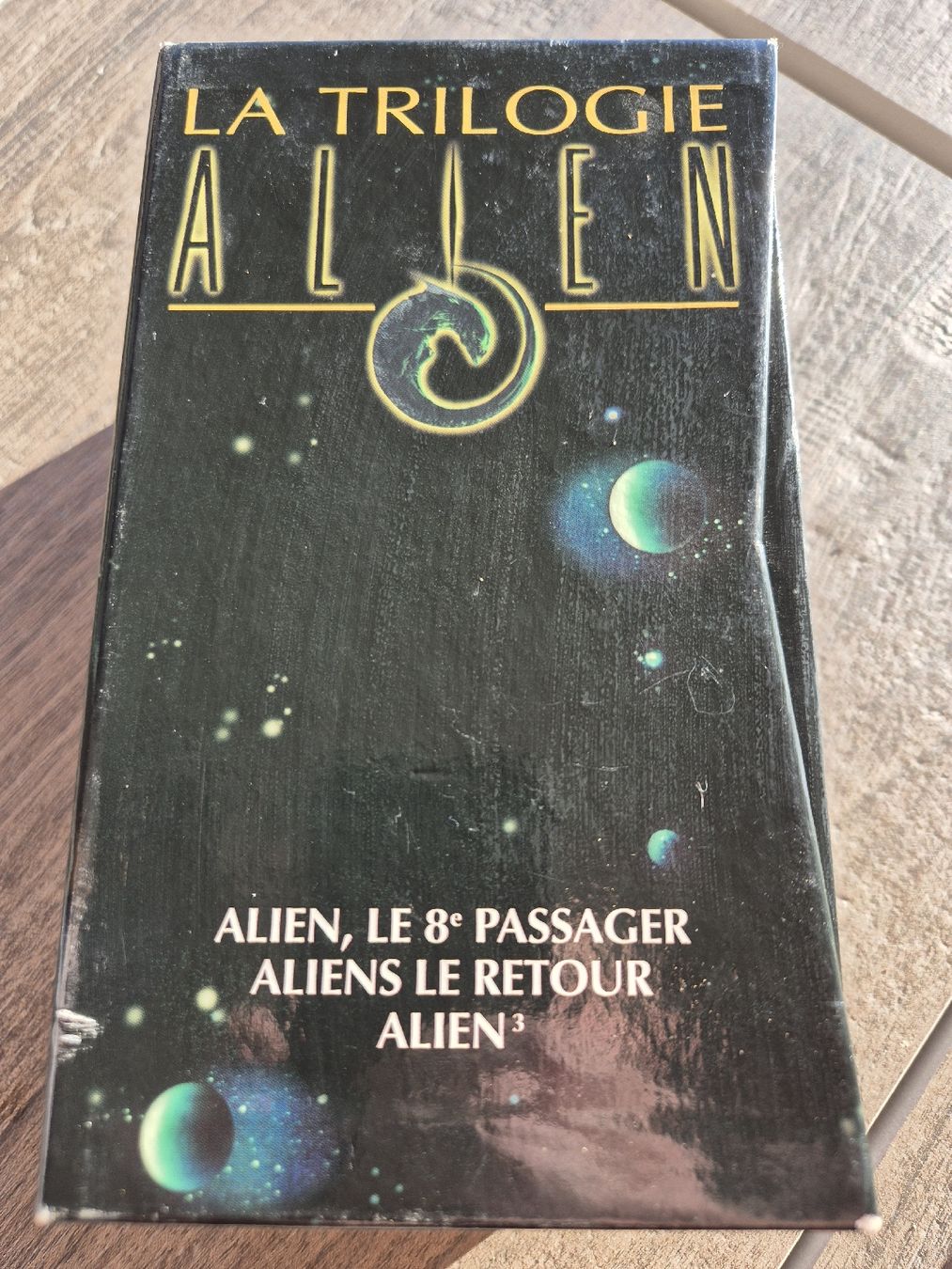 Tutti i VHS: Coffret Alien Trilogie collector VHS – Usato da Ursy venduto da RetroBebar777