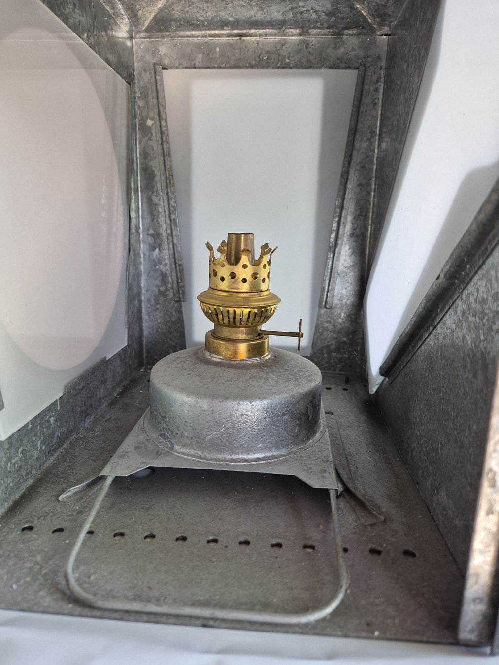 Lampade: Alte Bahnlampe – Usato da Adetswil venduto da Hugo54 2