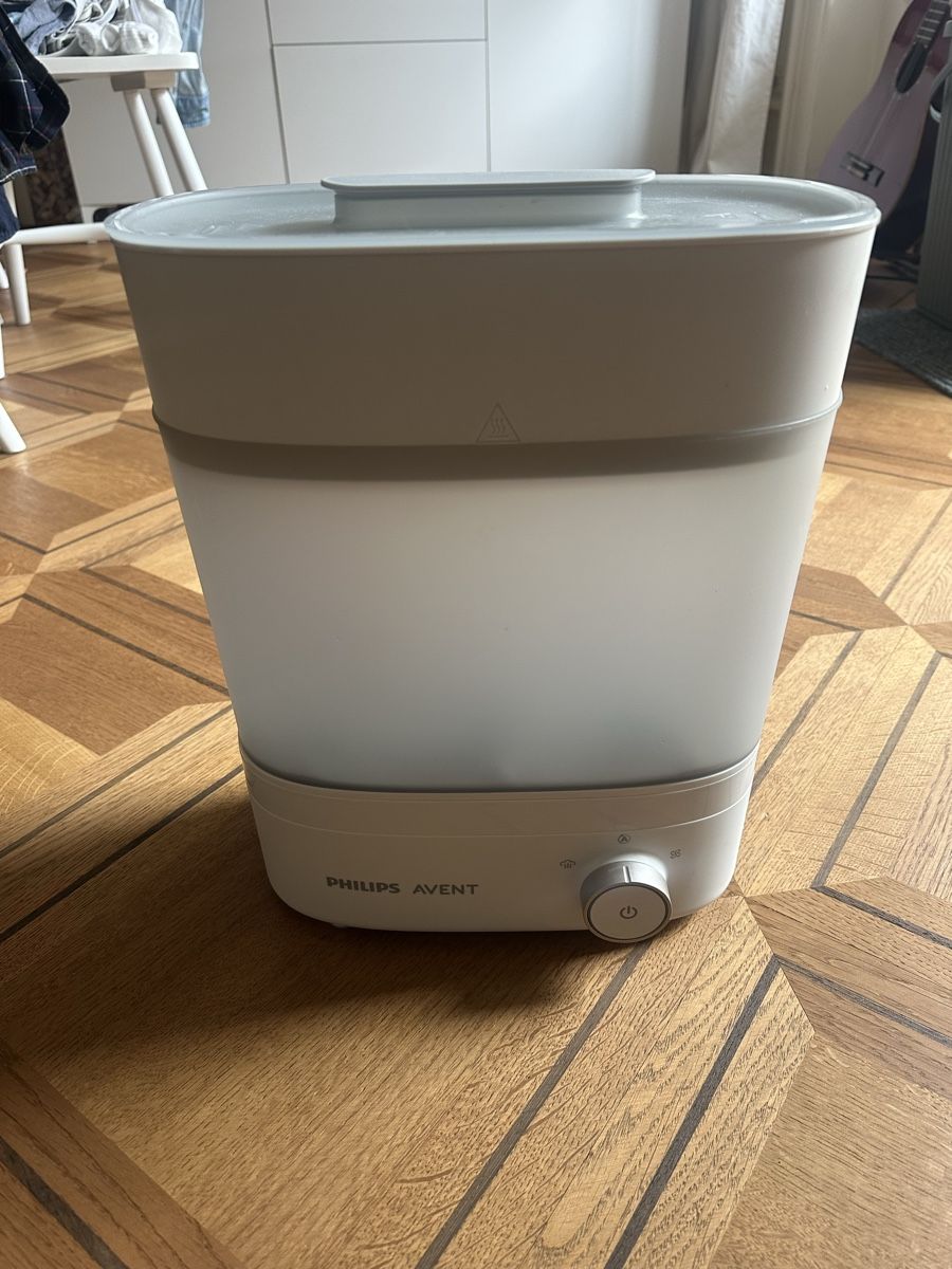 Avent Repas pour bébés: Philips Avent Sterilisator – D'occasion à Zürich par WeNeedMorePR