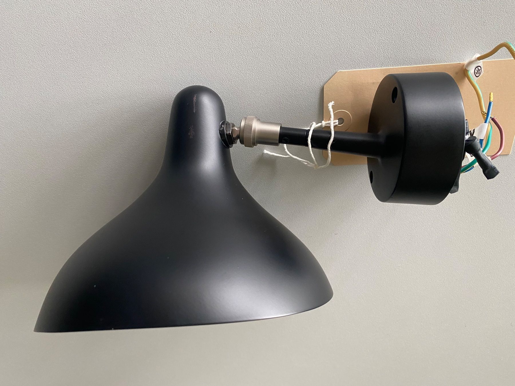 Dcw Éditions Lampen: Wandleuchte MANTIS BS 5 MINI von DCW – Gebraucht aus Horgen von StudioSferaAG 2