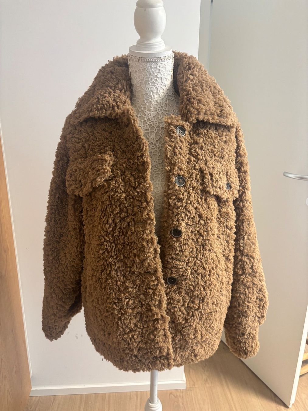 Camel Jacken: Sehr schöne Jacke camel S – Gebraucht aus Zürich von McQeen 1