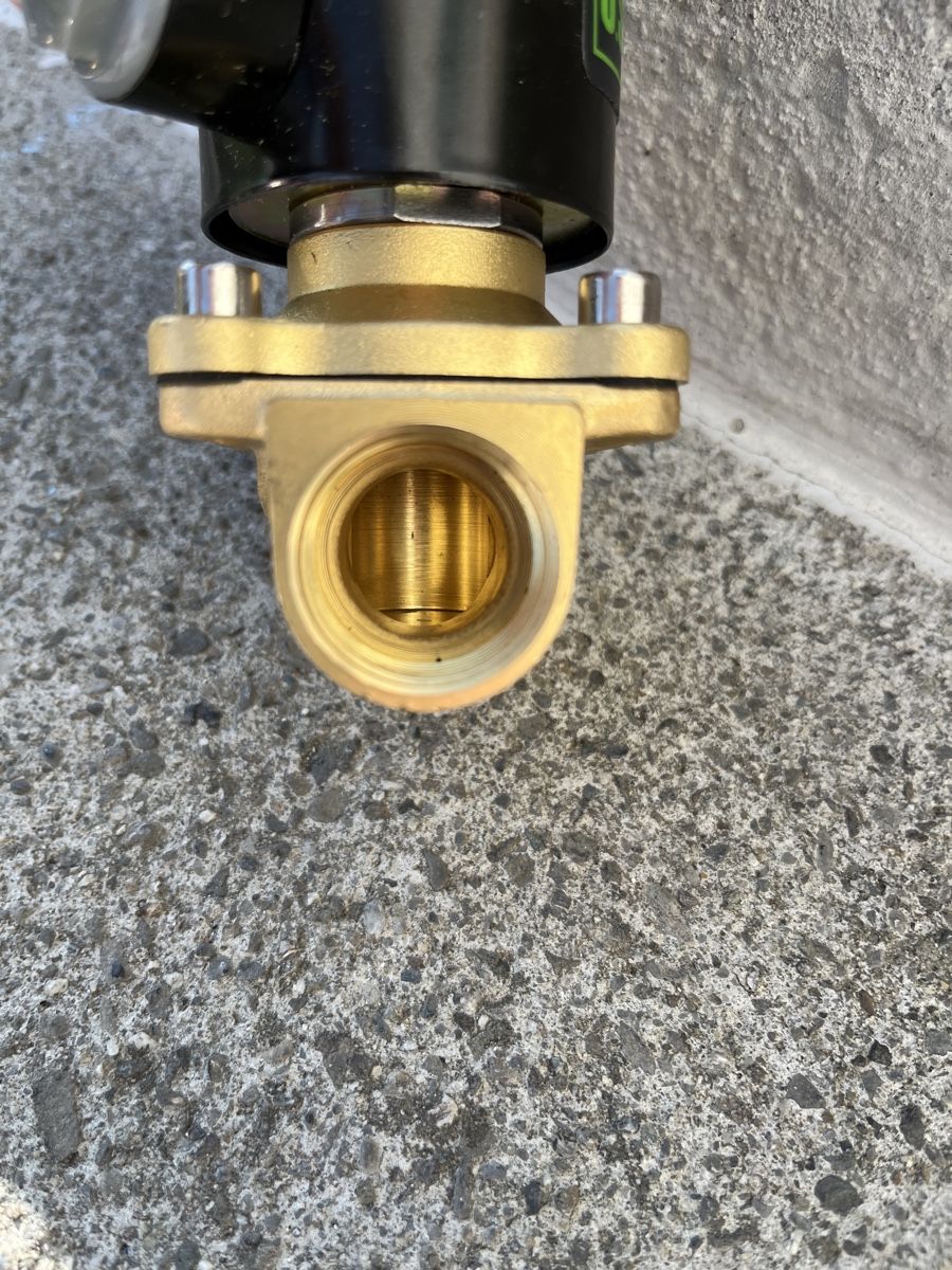 Composants électroniques: Magnetventil U.S. SOLID DC24V 3/4 Zoll Messing neu – D'occasion à Vordemwald par Drummer4 3
