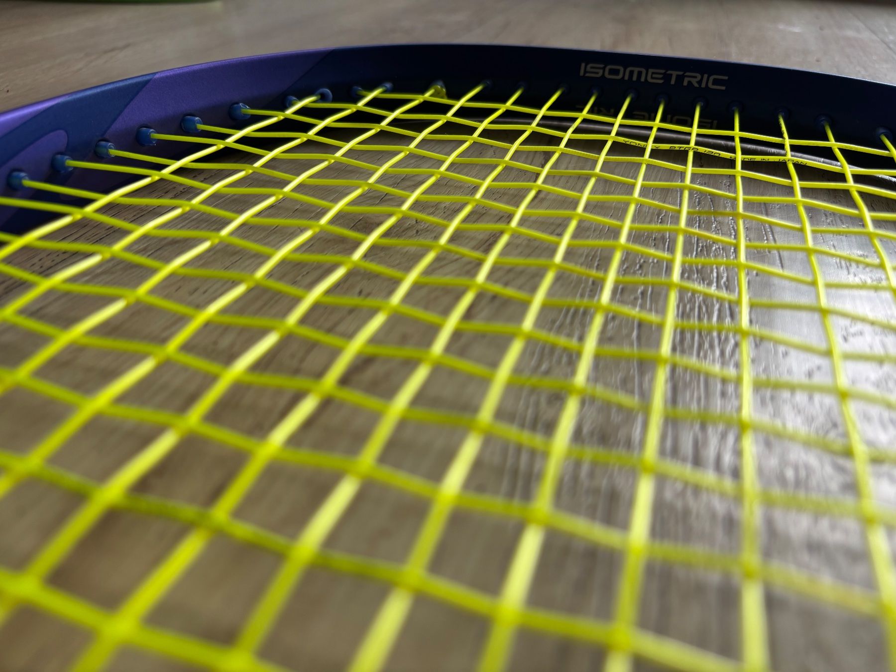 Yonex Raquettes: Yonex Ezone 100 V8 2025 - Griff 4 – D'occasion à Goldach par fairtrade90 2