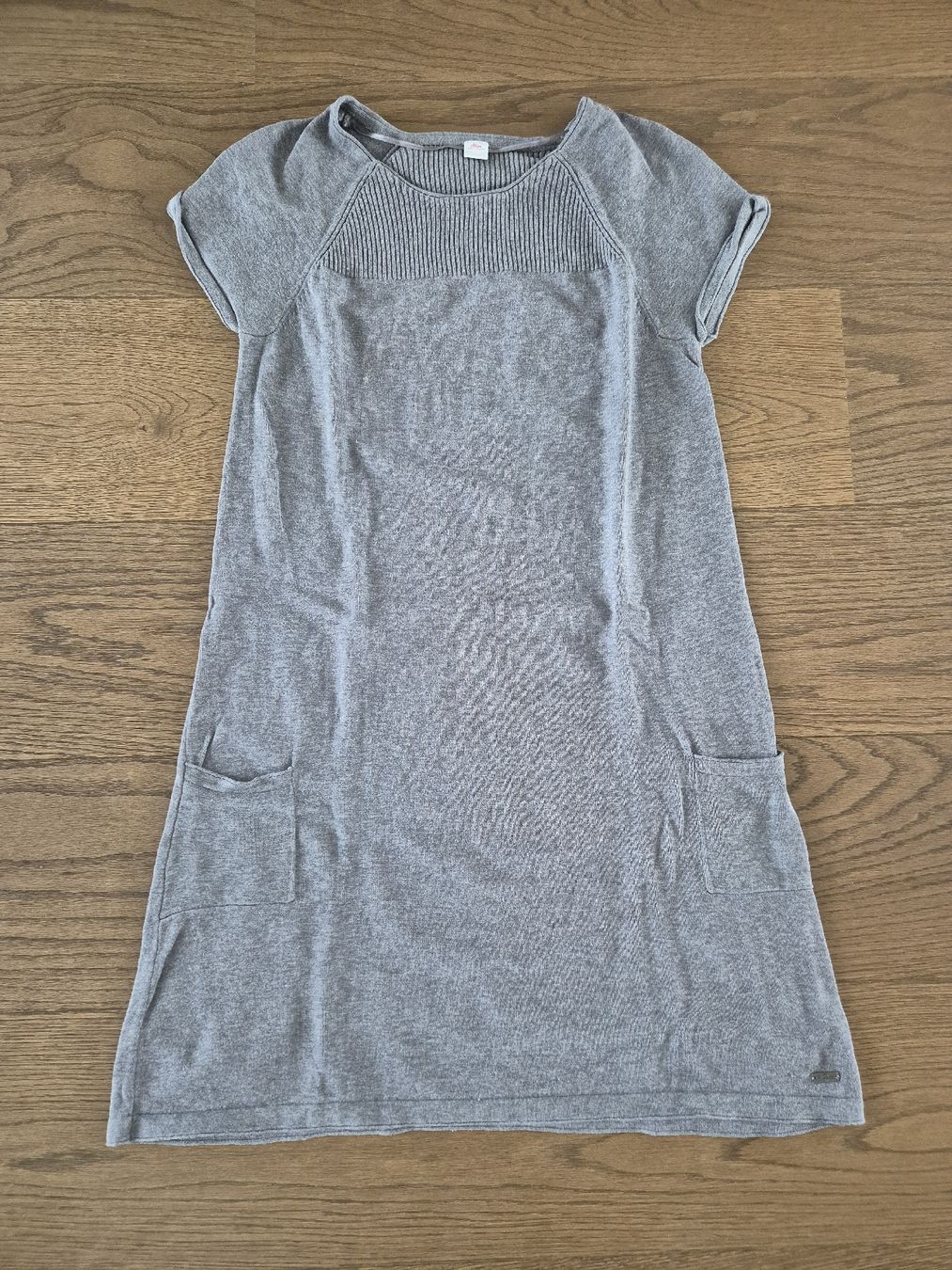 S.Oliver Vestiti: S.Oliver Kleid kurzarm grau Gr.36 – Nuovo (secondo la descrizione) da Unterägeri venduto da Idecurtins