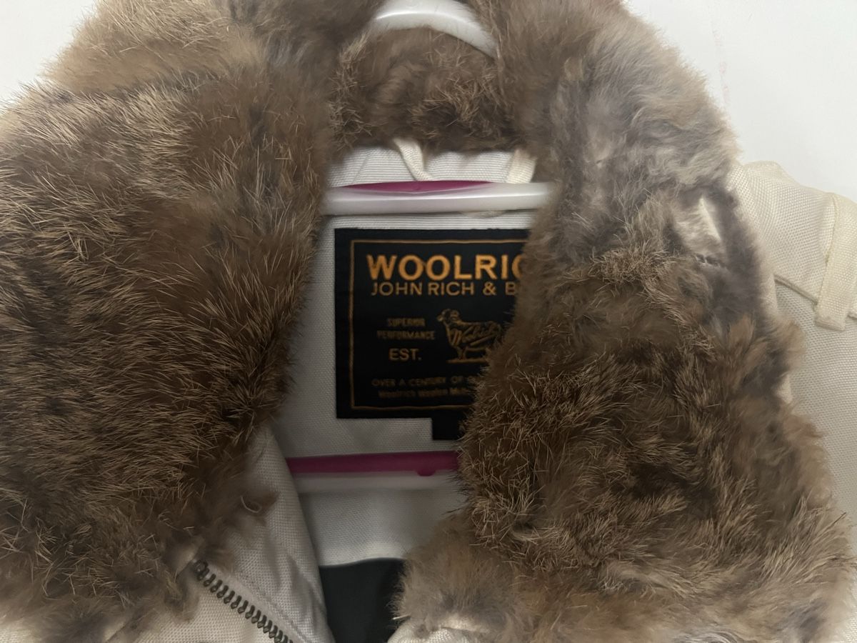 Woolrich Giacche: Original Woolrich Jacke XS Off-White mit Echtfell – Usato da Basel venduto da evenex 6