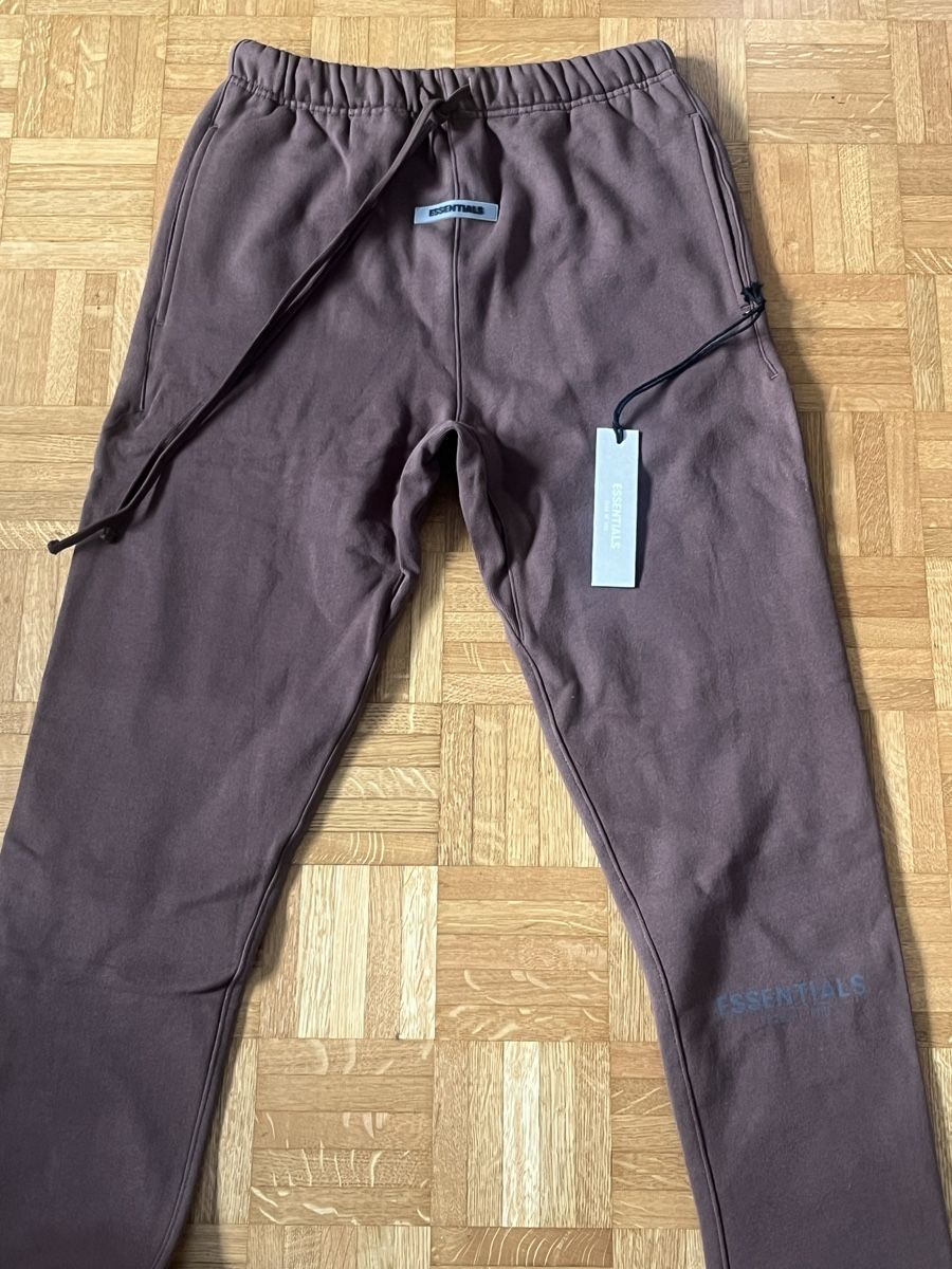 Pantalons: Training Essentials FOG – Neuf avec emballage d'origine à Pully par football_shirts
