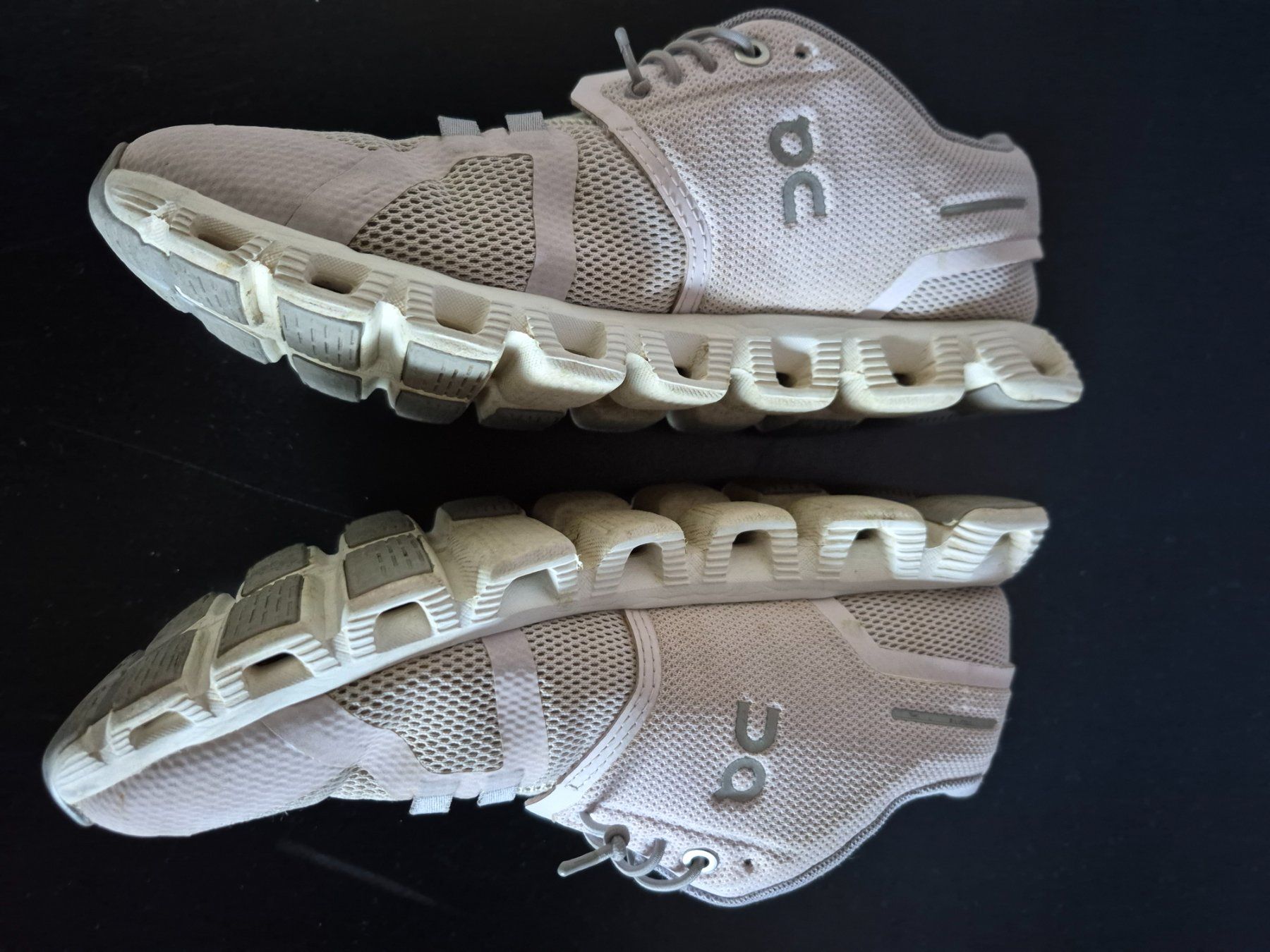On Scarpe da donna: On Turnschuhe Gr. 38 Helllila – Usato da Dozwil venduto da Kuka25 2