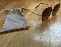 Sonnenbrille by Anna Field