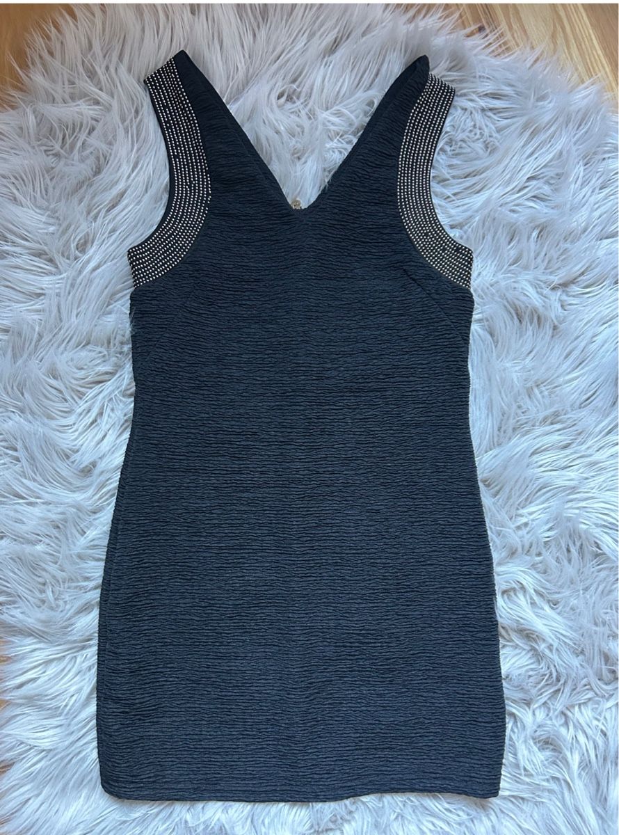 Kleider: Abito nero elegante - Taglia L/40 – Gebraucht aus Vicosoprano von kik_hb7f