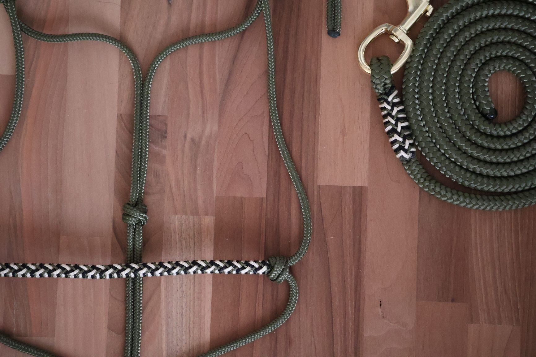 Briglie & Cavezze: Knotenhalfter Strick Set FULL – Nuovo (secondo la descrizione) da Meggen venduto da Orrinka20 1