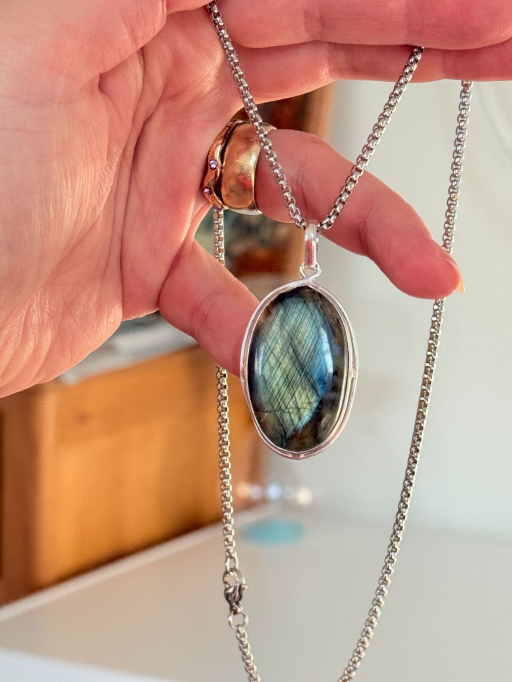Catenine: Collier avec pendentif labradorite ,unique✨ – Nuovo e nell'imballaggio originale da Genève venduto da AGBERG 1