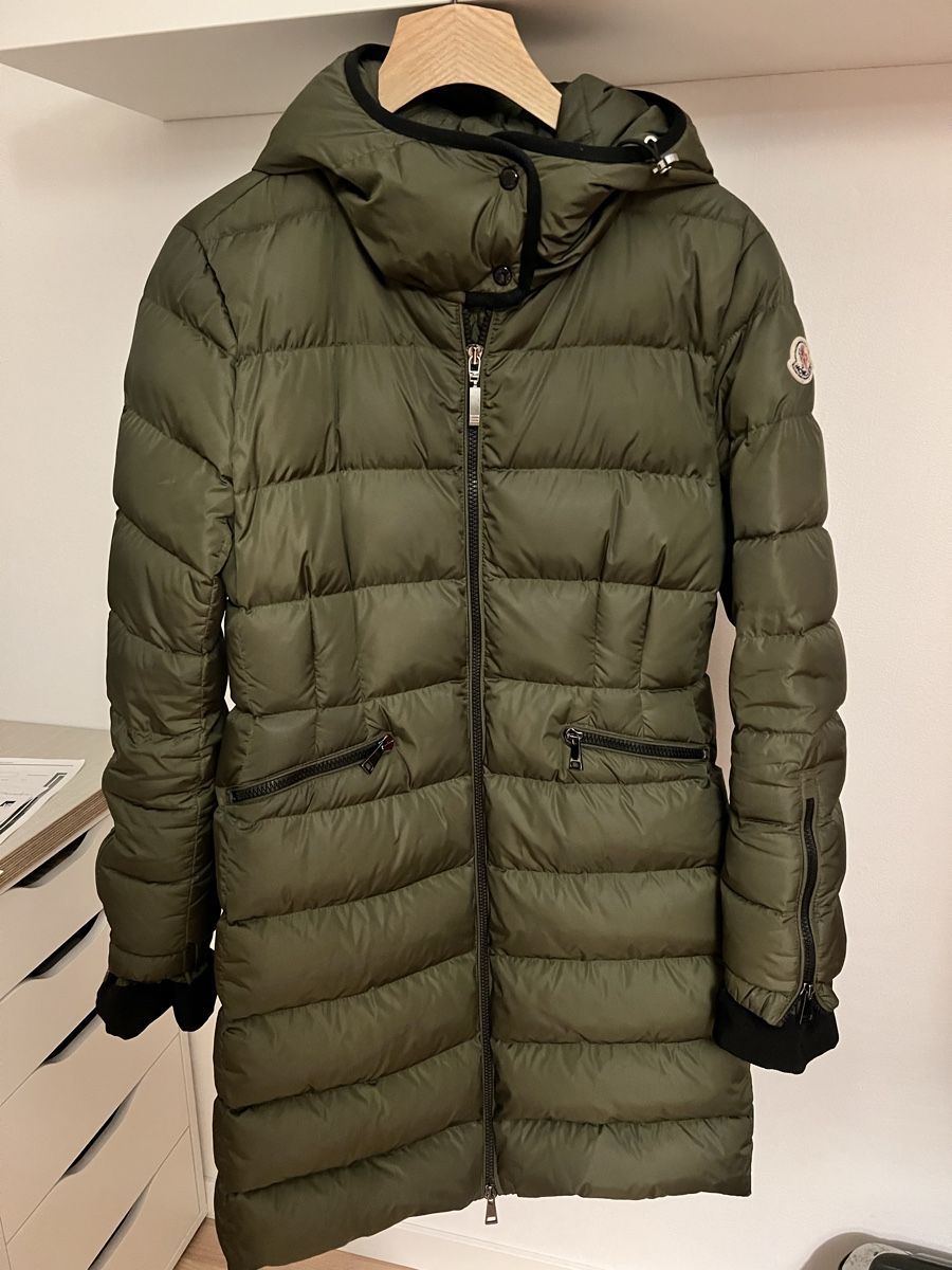 Moncler Cappotti: Moncler Mantel Gr. 2 – Usato da Winterthur venduto da Dasomesi