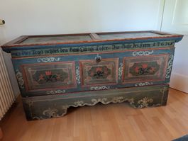 Truhe Schrank 1763 bemalt Antiquität Holz massiv