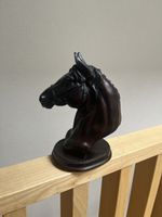 Sculpture tête de cheval en résine 