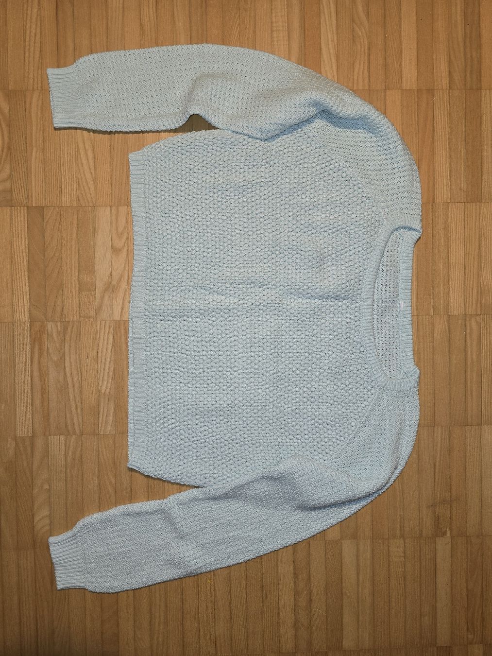 Pullover & Sweatshirts: Hellblauer Strickpullover, Grösse M – Gebraucht aus St. Gallen von A.W.128