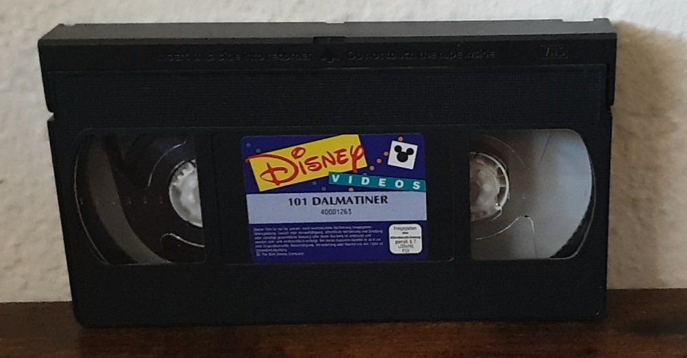 Tutti i VHS: Walt Disney 101 Dalmatiner VHS – Usato da Chur venduto da Vintage-Hunter 3