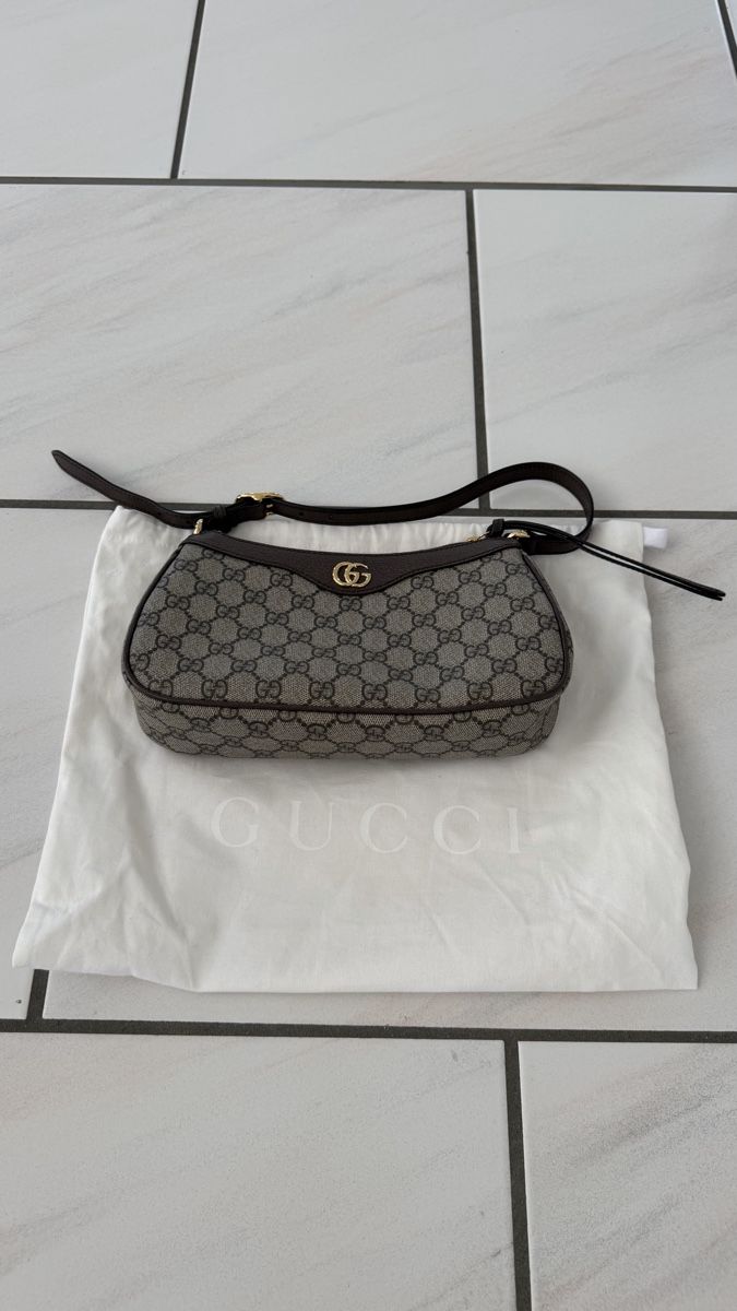 Gucci Borse da donna: Gucci Umhängetasche – Nuovo (secondo la descrizione) da Würenlos venduto da engeli028