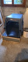 Hundebox mit Unterbau / Schublade