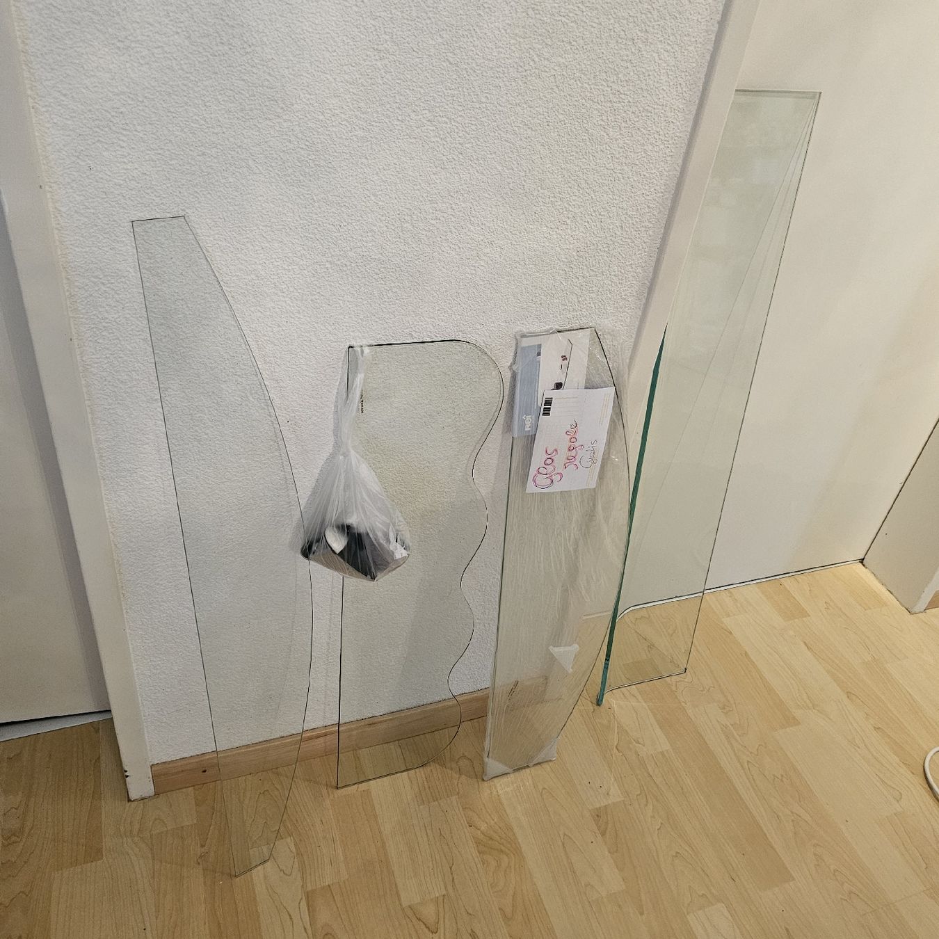 Regale: Wunderschöne 4 glas regale mit halterung – Gebraucht aus wolfhalden von 46464646 1