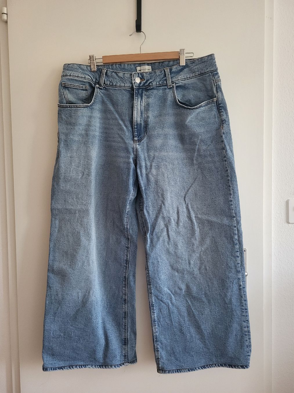 Only Jeans: Wide Jeans Only Carmakona Gr 46 – Usato da Binningen venduto da Baseldani