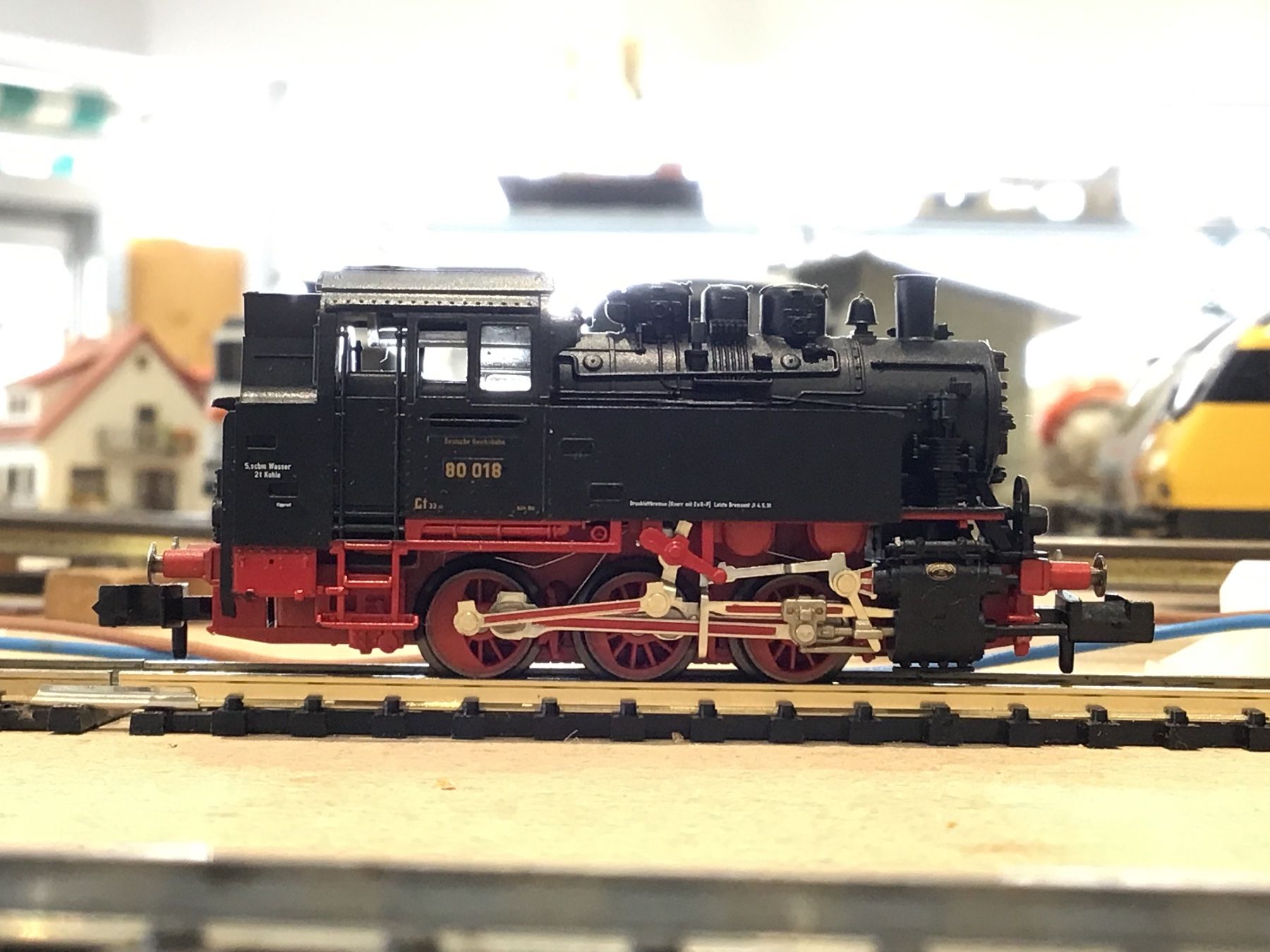 Fleischmann Modellini di ferrovie: FLEISCHMANN Dampflok BR 80 018 SPUR N – Usato da Männedorf venduto da Modell-Spezialisten