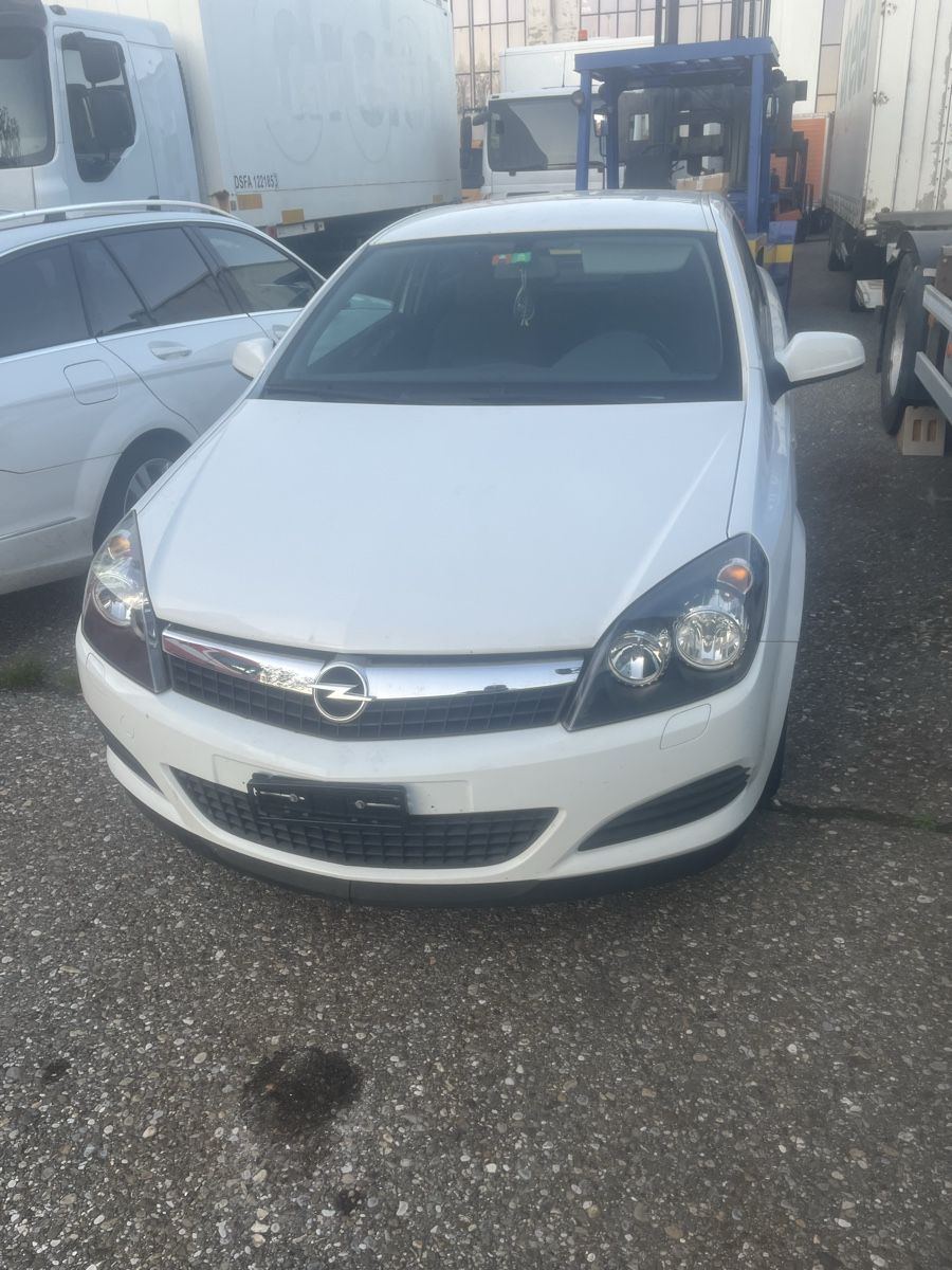 Opel Automobili: Opel Astra – Usato da Neuendorf venduto da Goeggs01