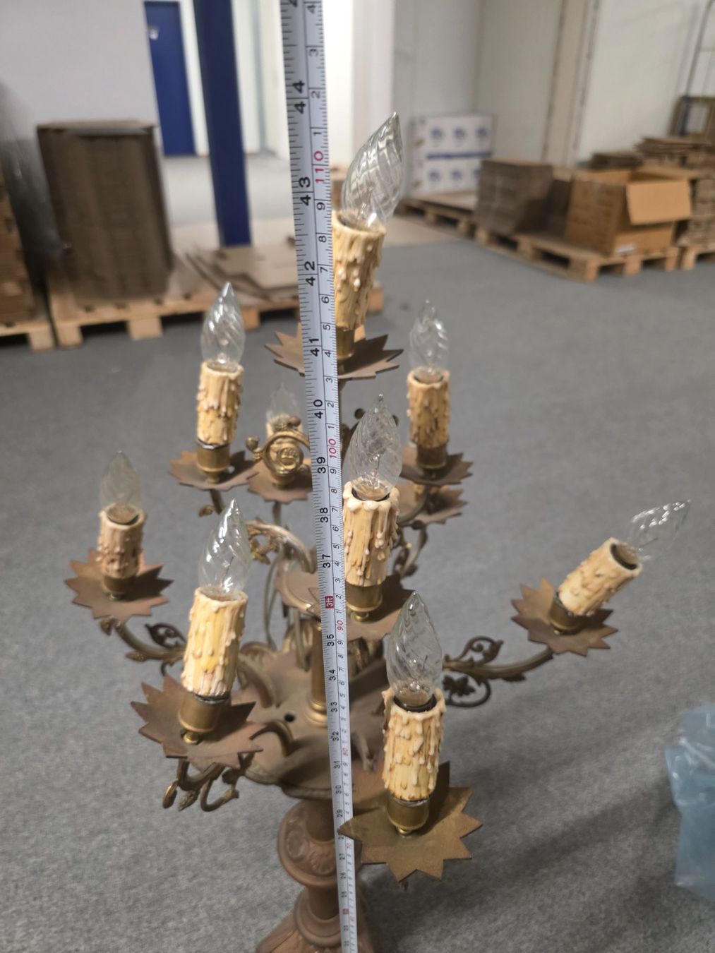 Lampes: Stehleuchte Messing 8-flammig – D'occasion à Dietlikon par rafcie 1