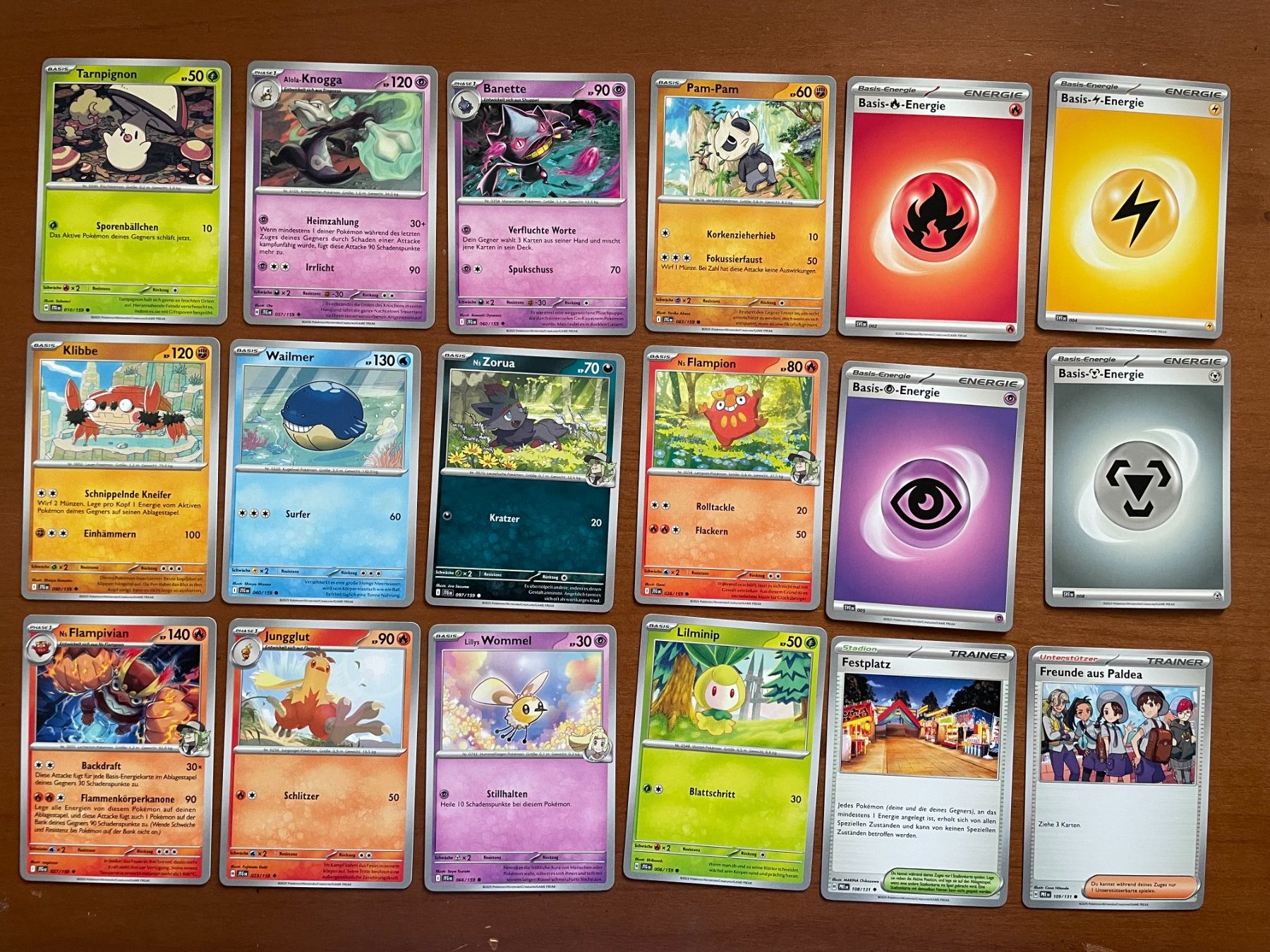 Pokémon Carte collezionabili: Pokemon Karten Set (Versand gratis) – Nuovo (secondo la descrizione) da Chur venduto da Angerson