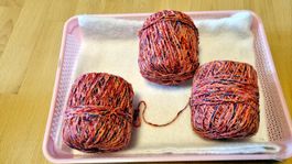 3 Knäuel Mischgarn mit Lurex à 80g