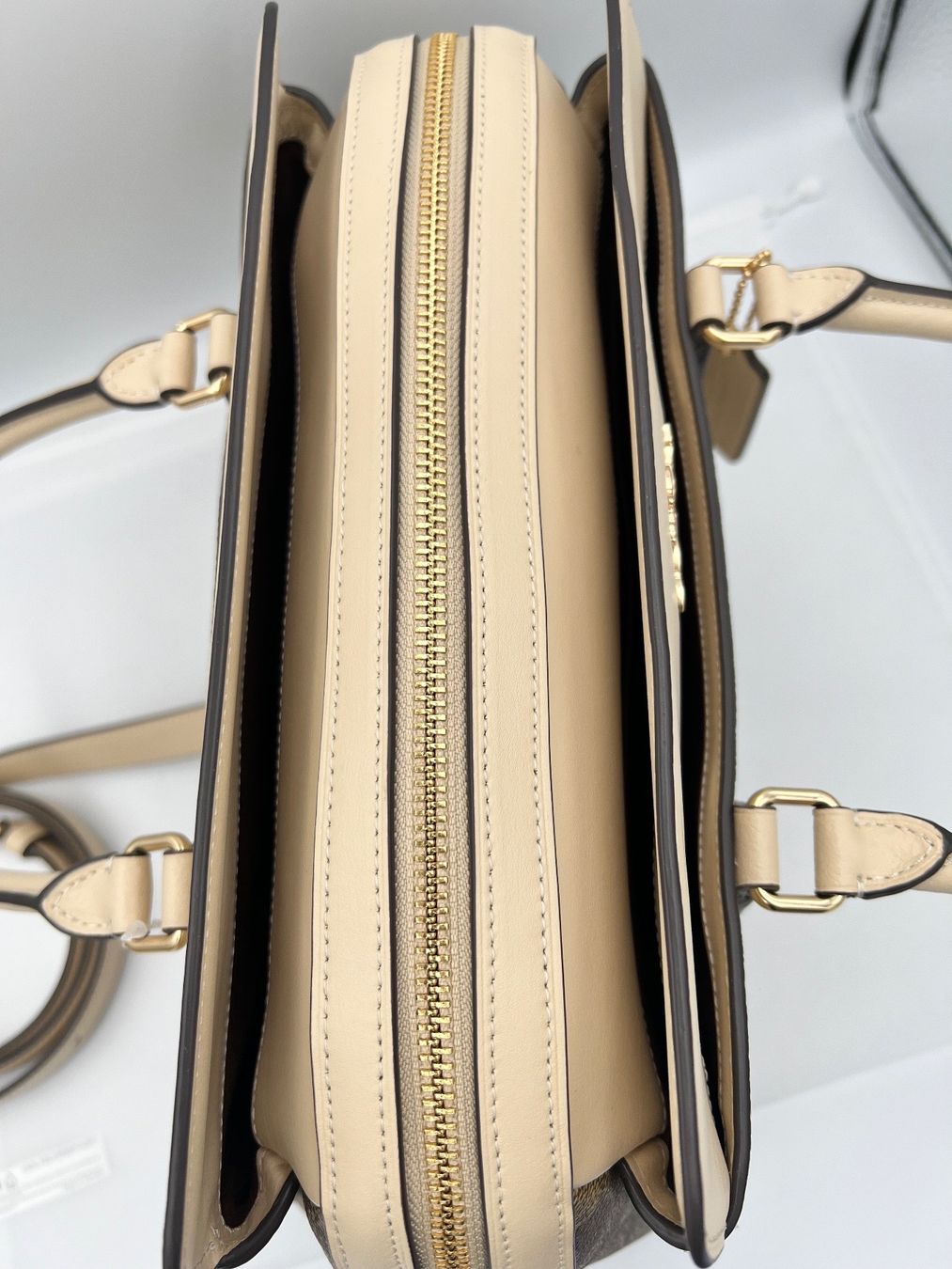 Coach Borse da donna: Coach Tasche Darcie Carryall light khaki multi – Nuovo e nell'imballaggio originale da Wiedlisbach venduto da Sistershop 2