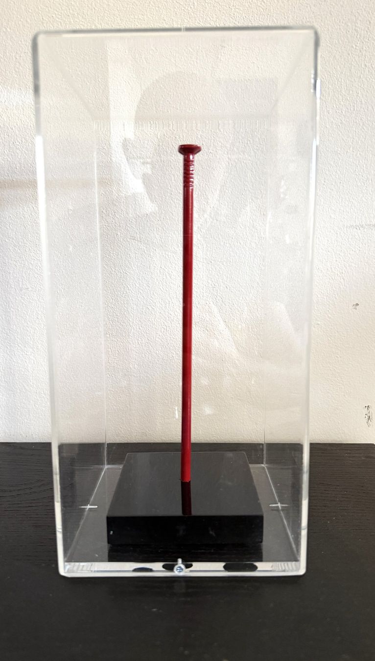Gemälde: Bernard Aubertin - Clou géant, 2012. Technik: Eisen, Farbe. – Gebraucht aus Ponte Tresa von 11GalleriaAlterEgo11 2