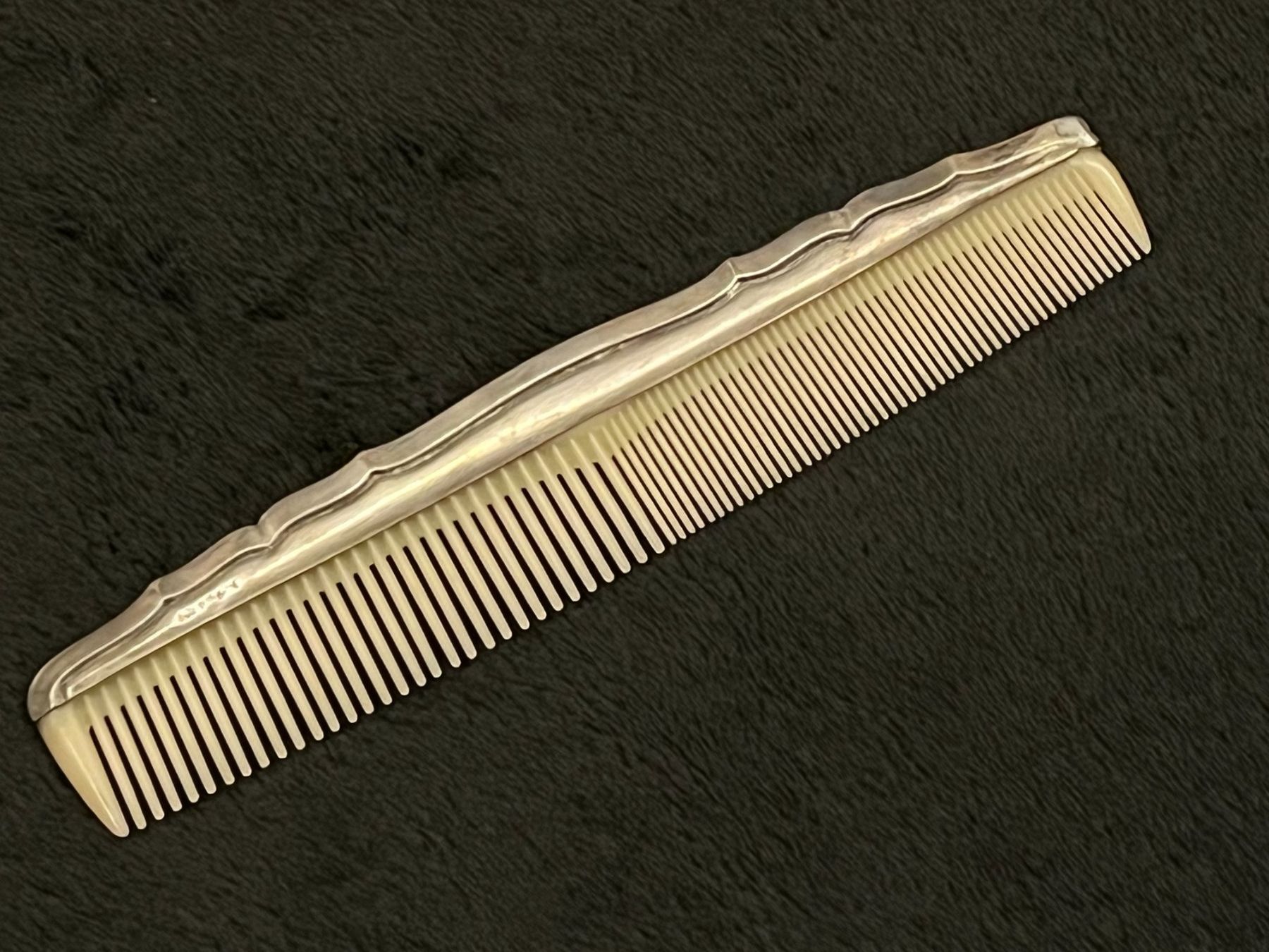 Altro per la cura dei capelli: Kamm Silber 800 – Usato da Bettwiesen venduto da wicking27