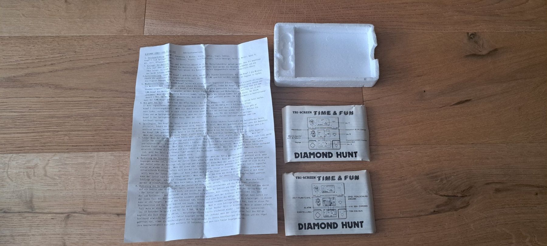 game&watch Console: VTech Tri-Screen Time & Fun – Diamond Hunt (1982) – Usato da Rothrist venduto da Mogli7474 4