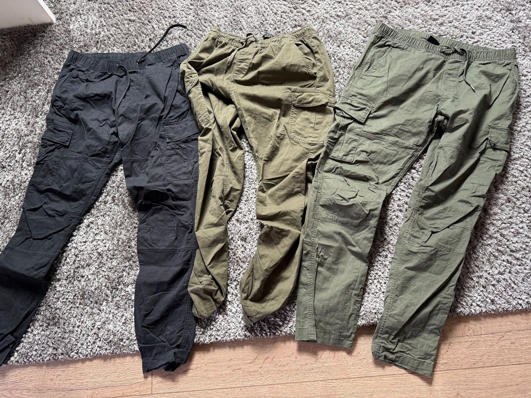 Lotti & Set di vestiti: 3 Cargohosen Gr. L – Usato da Bernhardzell venduto da Ferkel1