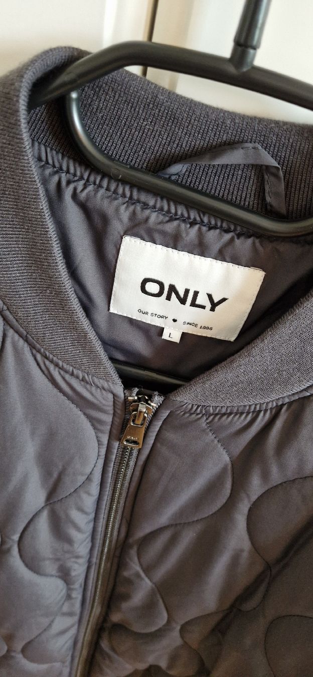 Only Giacche: ONLY Bomberjacke lang ONLTINA gesteppt grau L – Nuovo (secondo la descrizione) da Zürich venduto da c.line89 1