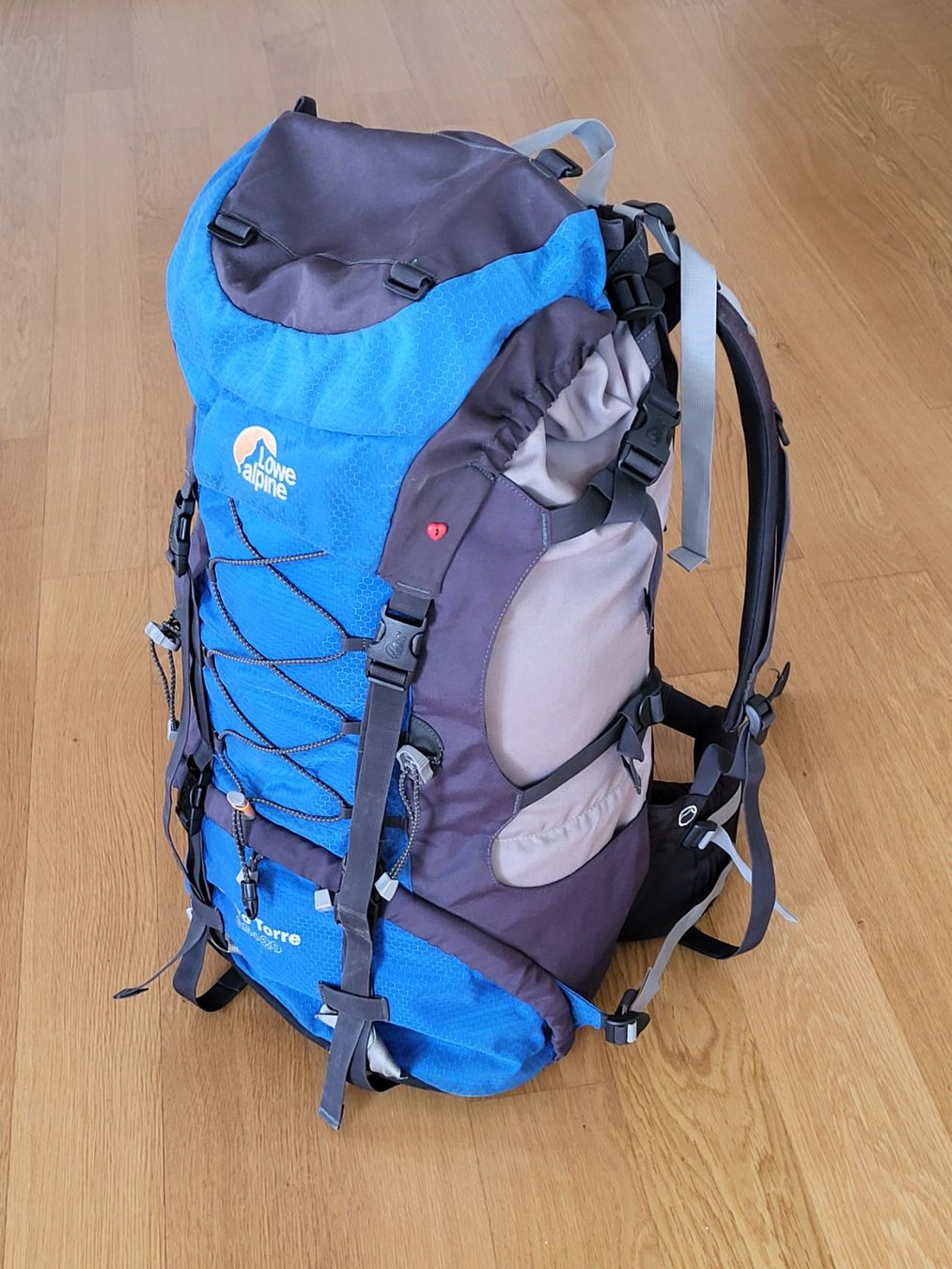 Rucksäcke: Rucksack Cerro Torre von Lowe Alpine – Gebraucht aus Wolfhausen von Redwood28 1