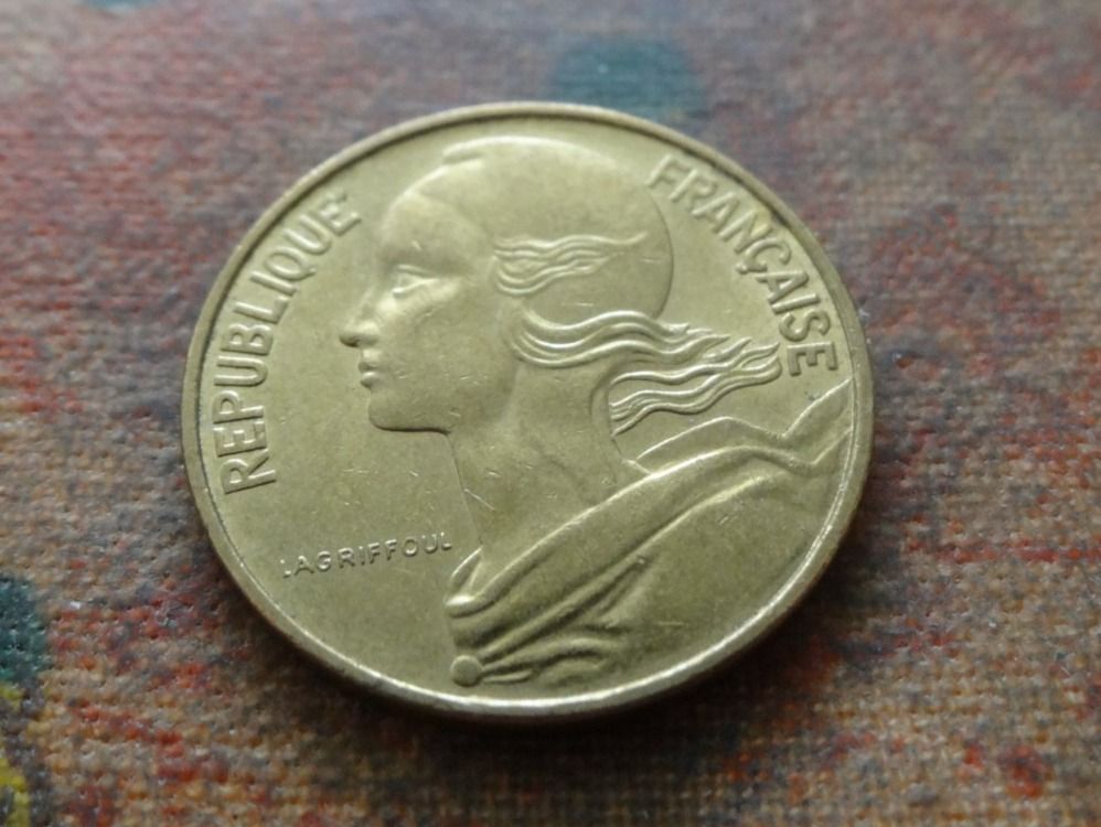 Tutti le monete: FRANCE  10 Centimes  1977 – Usato da Romanel-sur-Lausanne venduto da Swift13 1