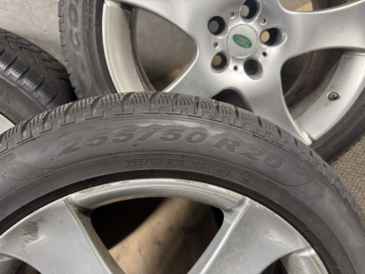 Pneumatici & Ruote complete: Range Rover Räder zu Verkaufen  – Usato da Untersiggenthal venduto da Akokollari 1