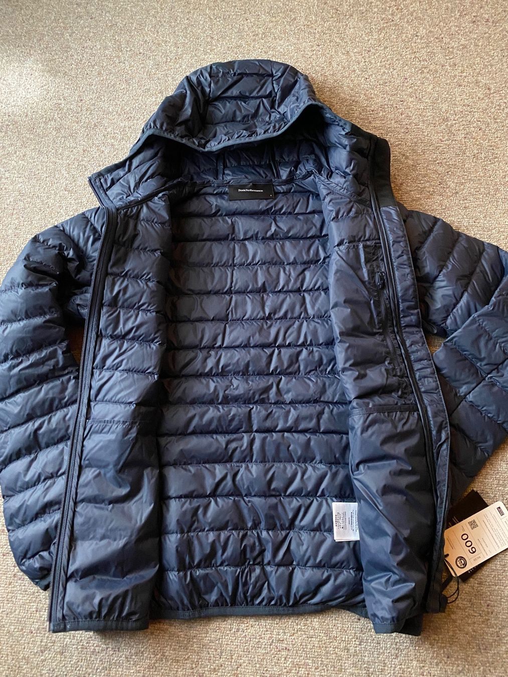 Peak Performance Giacche: Neue Peak Performance Active Down Liner Jacke, Damen, Gr. S – Nuovo e nell'imballaggio originale da Thun venduto da dane_pao 4