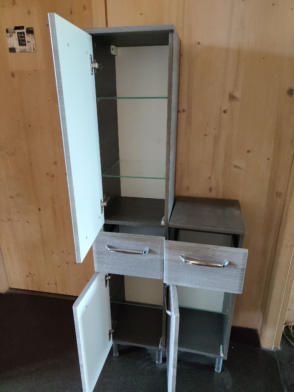 Armadi: Bad Schrank mit Glasböden – Usato da Muri AG venduto da BirdyD 1