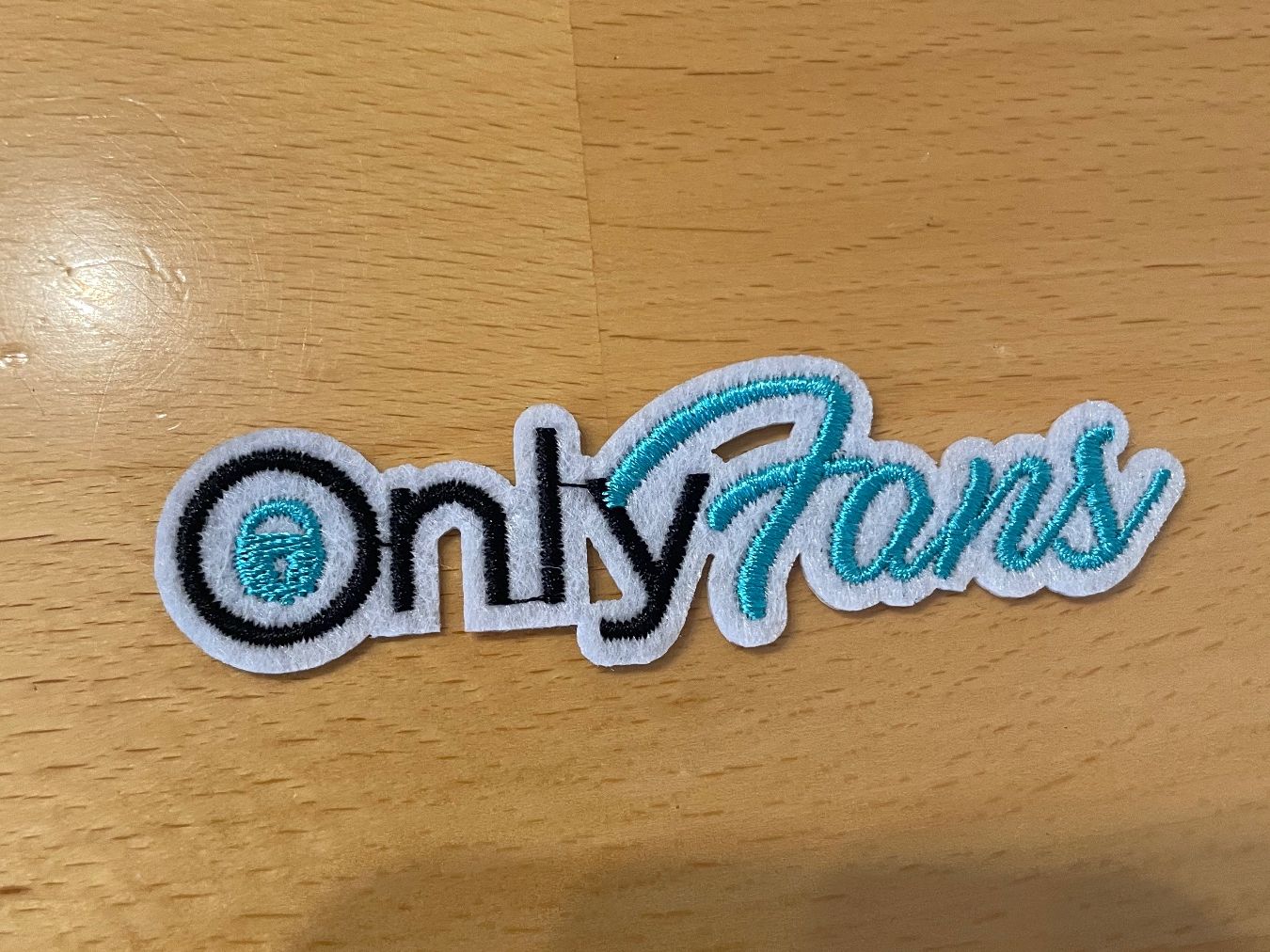 Toppe: Only Fans Patch Sticker Aufnäher 233 – Nuovo (secondo la descrizione) da Horn venduto da abutre72
