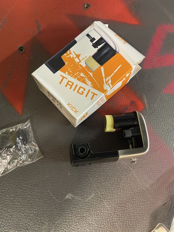 2Box 2 x Drumpad & 2 x Kick Trigger (Gebraucht) in Rütihof für CHF 14 ...