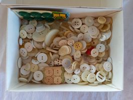 Lot de boutons anciens