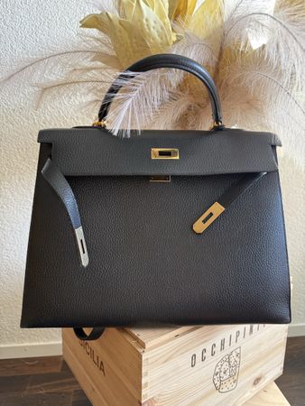 Hermès Kelly 35 / black Ardennes leather