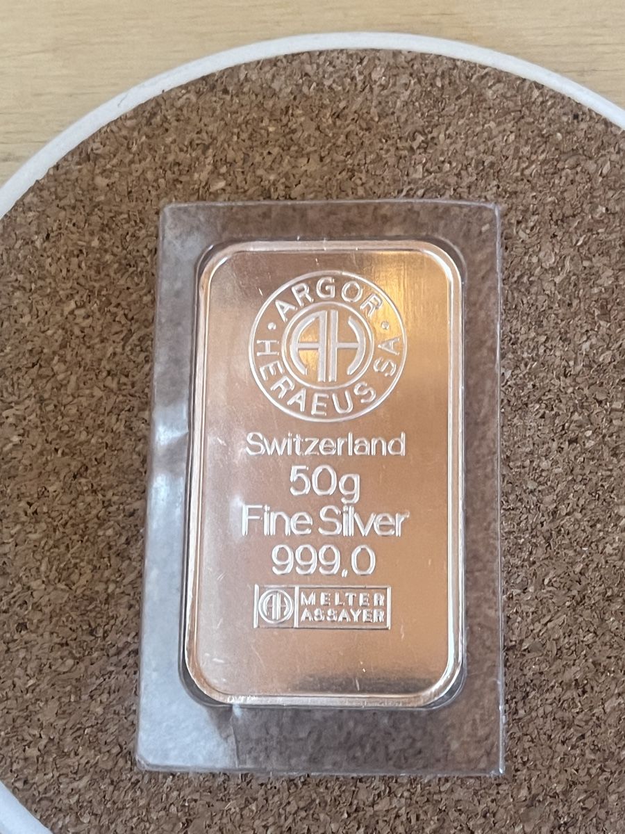 Metalli preziosi: Silberbarren Argor-Heraeus 50g 999.0 eingeschweisst – Nuovo e nell'imballaggio originale da Bigenthal venduto da Sammler60