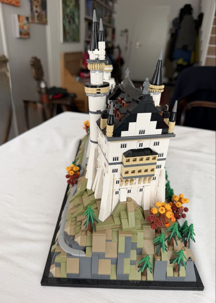Lego Jeux de construction: Lego Schloss Neuschwanstein – D'occasion à Einsiedeln par ironlady3 3