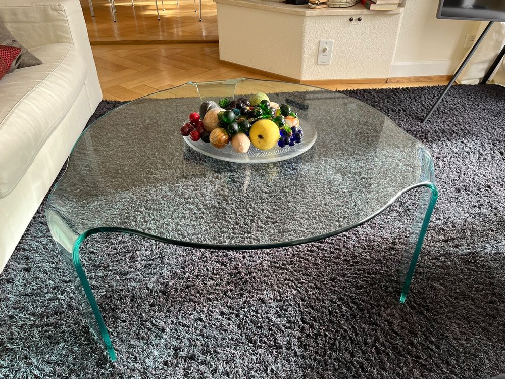 Henn&Hart Beistelltisch-Set – 2 Runde Tische Mit Glasplatte, Schwarz – Zum Verschachteln Als Couchtisch
