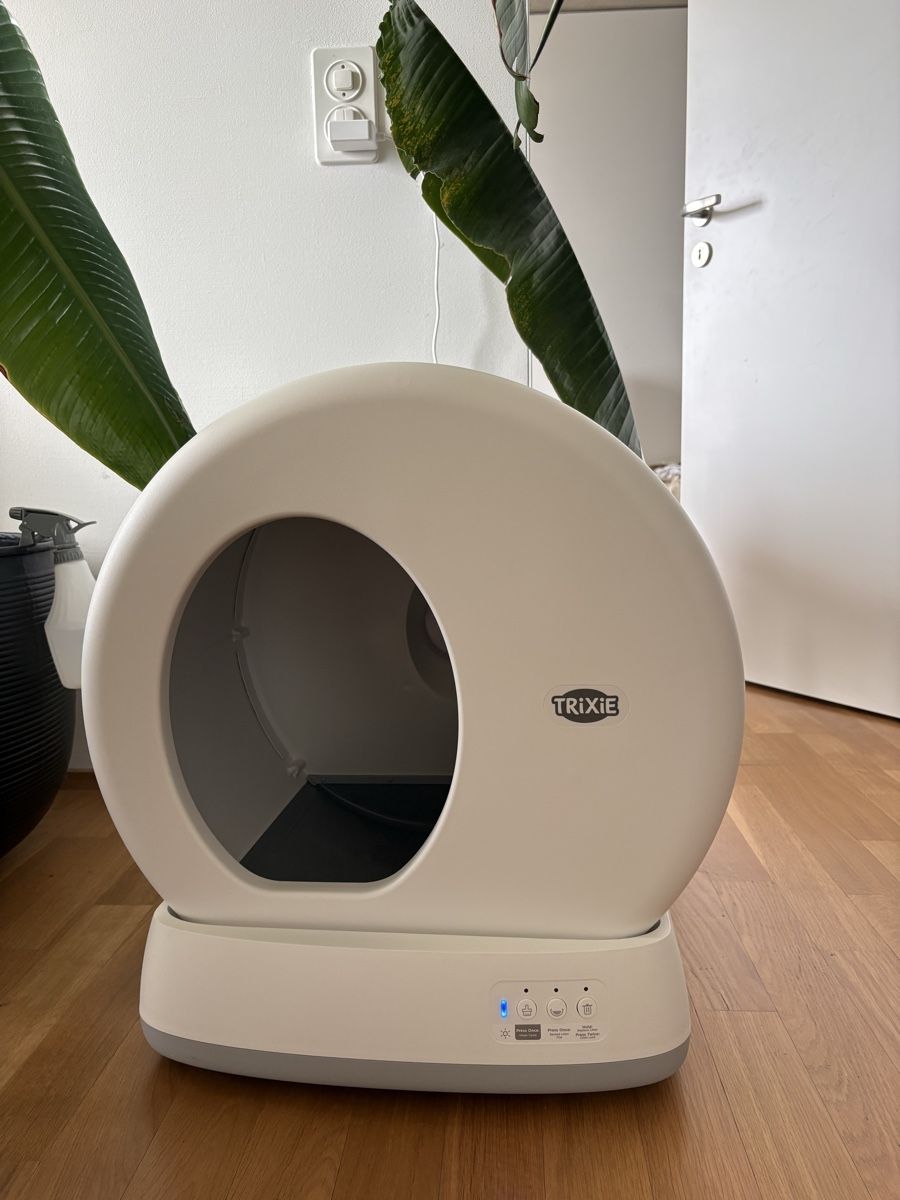 Trixie WC: Trixie Self Cleaning Cat Litter Box – Nuovo (secondo la descrizione) da Basel venduto da val_rvm7